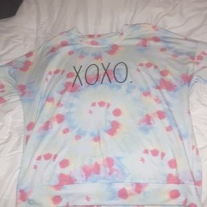 Rae Dunn XOXO sweatshirt (soft)